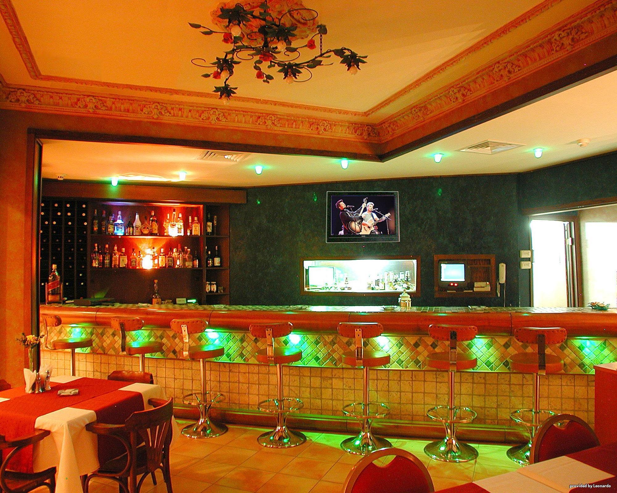 Bakirkoy Tashan Business & Airport Hotel Istanbul Exterior foto
